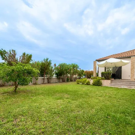 Violetta Villa *